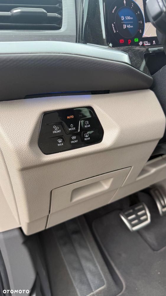 Volkswagen Multivan - 22