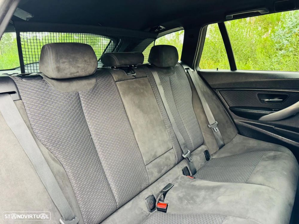 BMW 320 d Auto Pack M - 42