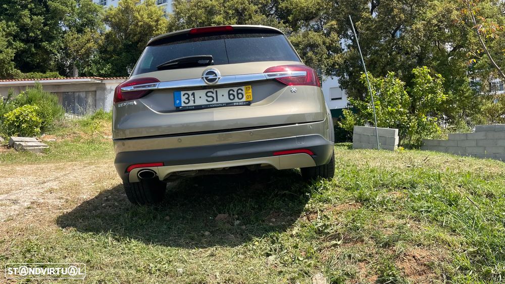 Opel Insignia Country Tourer 2.0 CDTi AWD S/S - 18