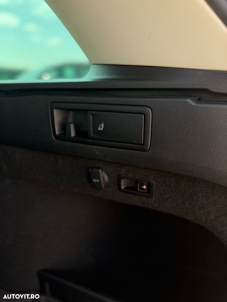 Volkswagen Passat 2.0 TDI Comfortline - 30