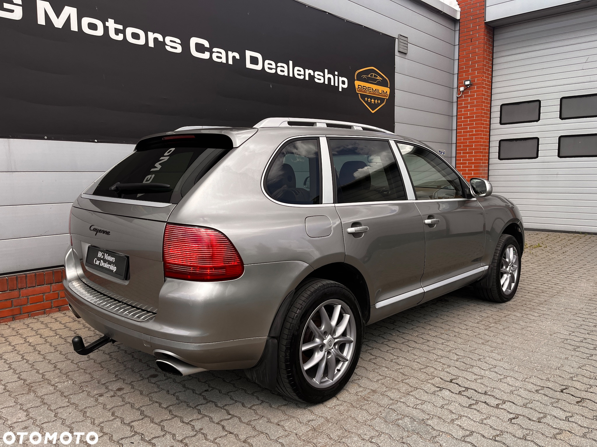 Porsche Cayenne Standard - 18