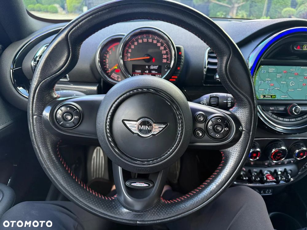 MINI Clubman Cooper SD - 21