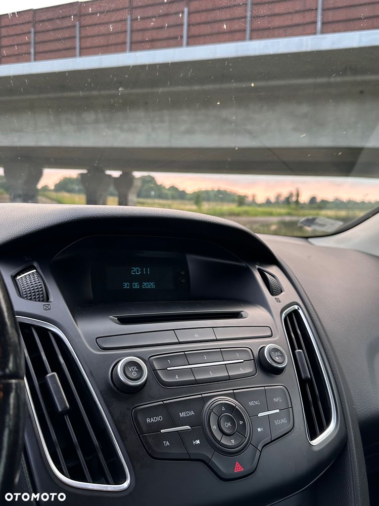Ford Focus 1.6 Trend - 6