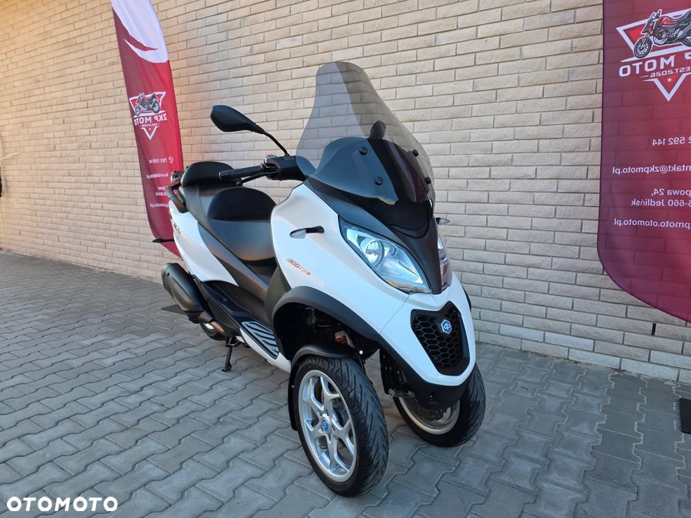 Piaggio MP-3 - 7