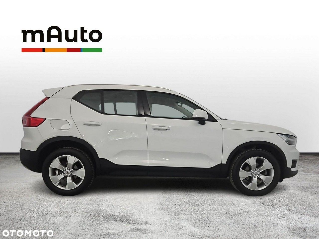 Volvo XC 40 T3 Momentum Pro - 6