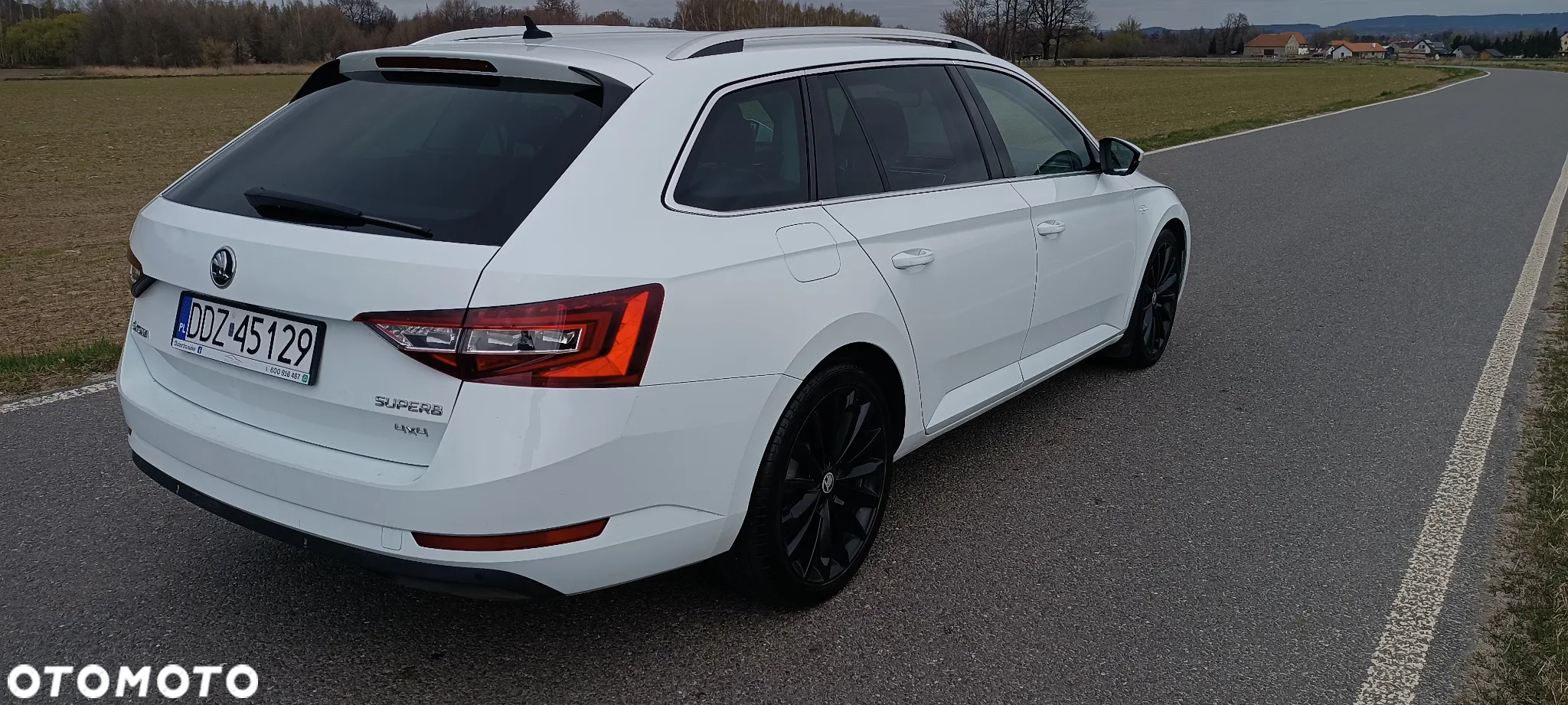 Skoda Superb Combi 2.0 TDI 4x4 DSG L&K - 10