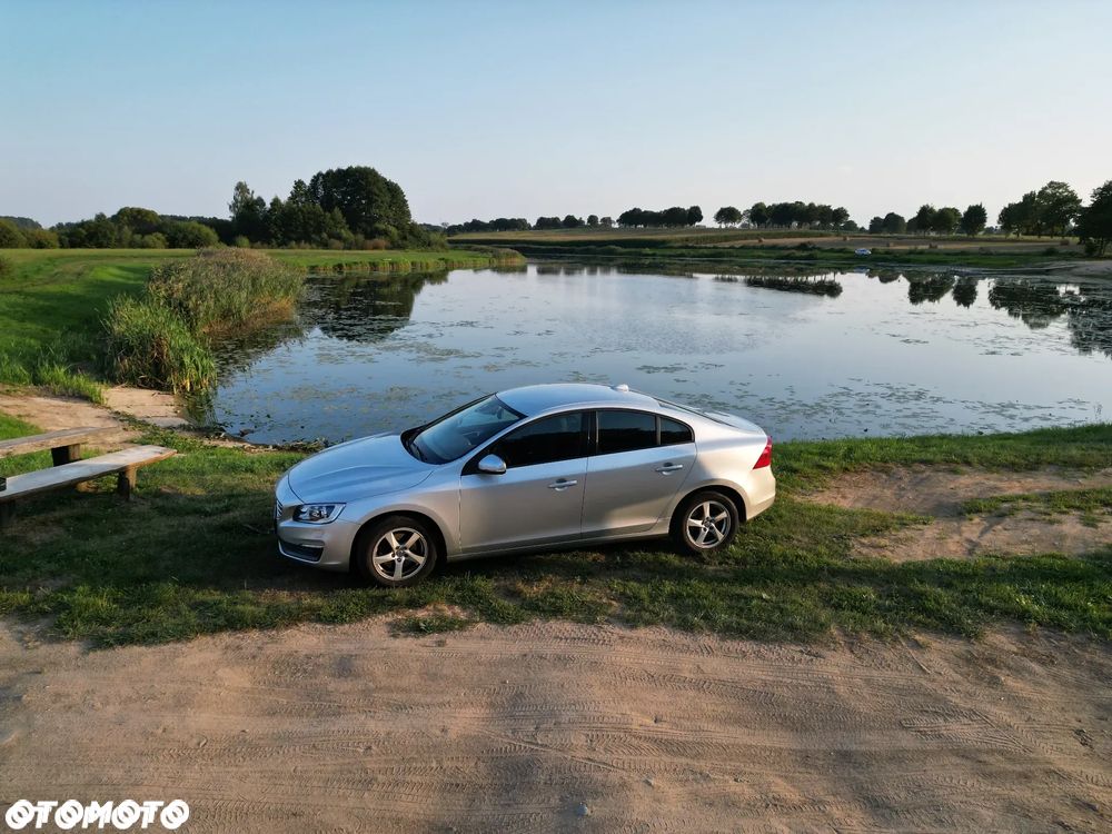 Volvo S60 D2 Momentum - 9