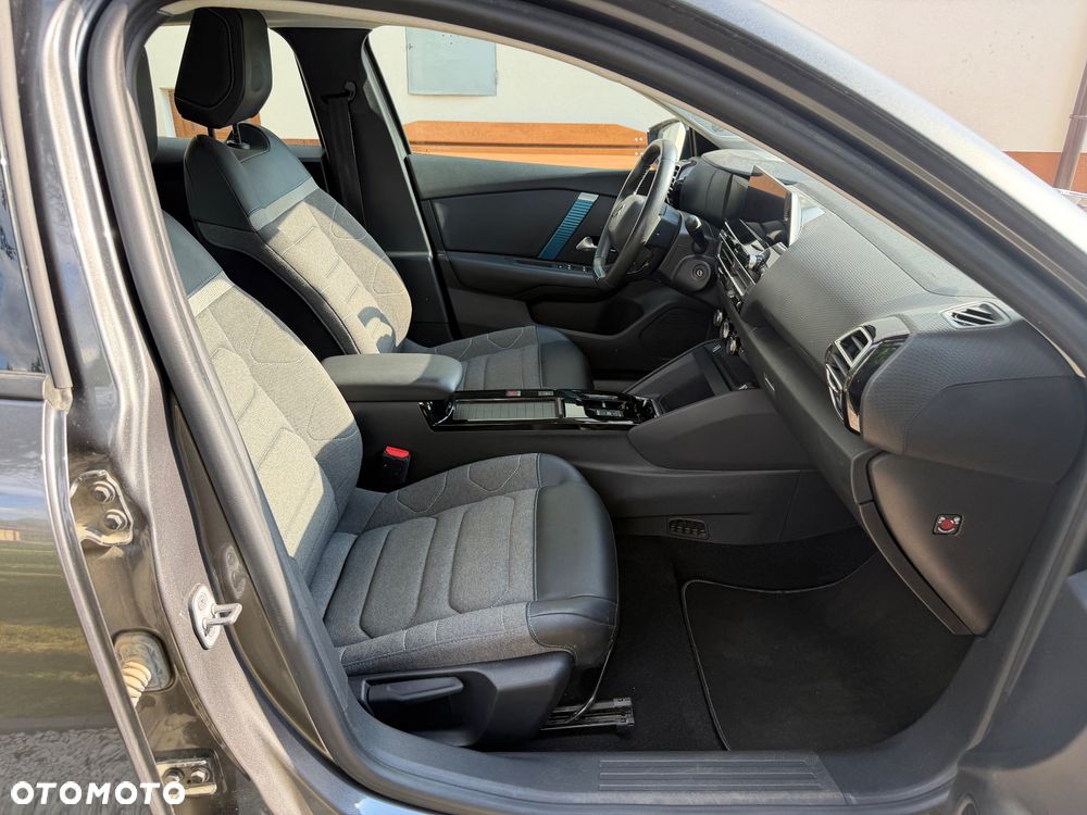 Citroën C4 EV156 54kWh Max - 13