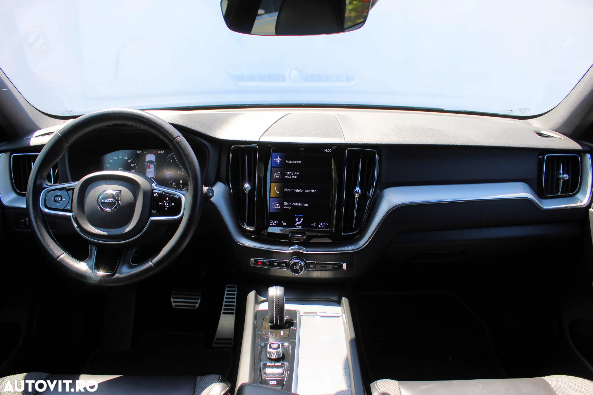 Volvo XC 60 B4 MHEV AWD R-Design - 13