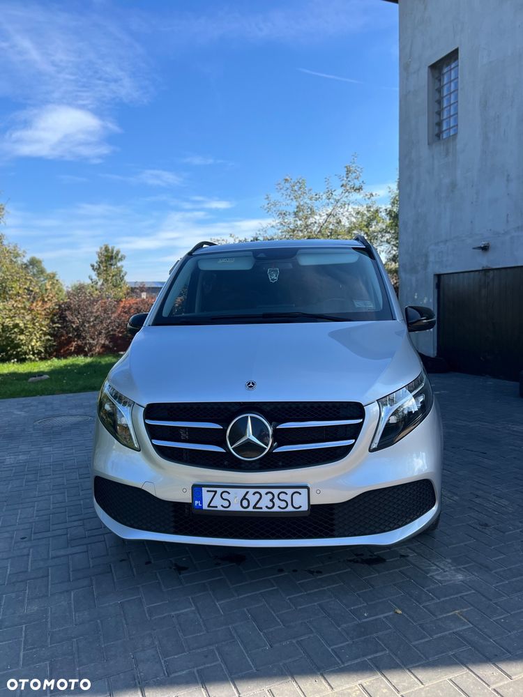 Mercedes-Benz Klasa V - 2