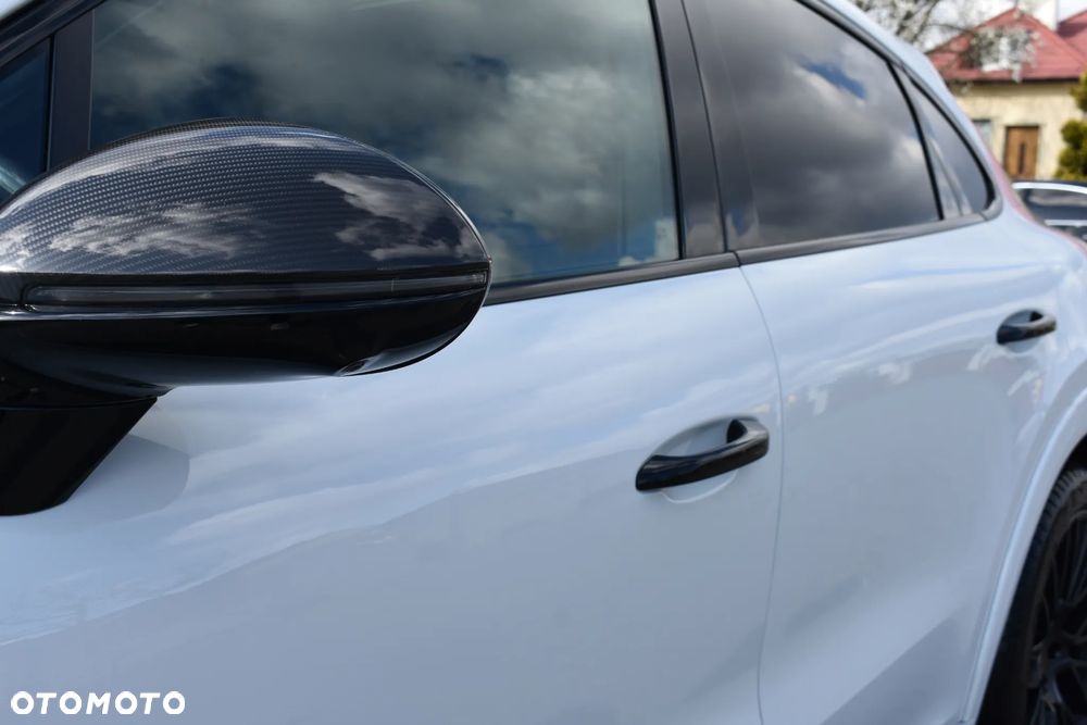 Porsche Cayenne - 14