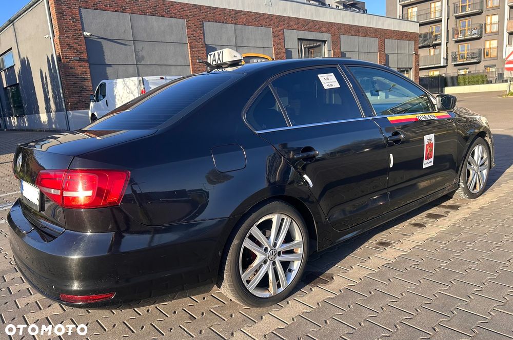 Volkswagen Jetta - 7