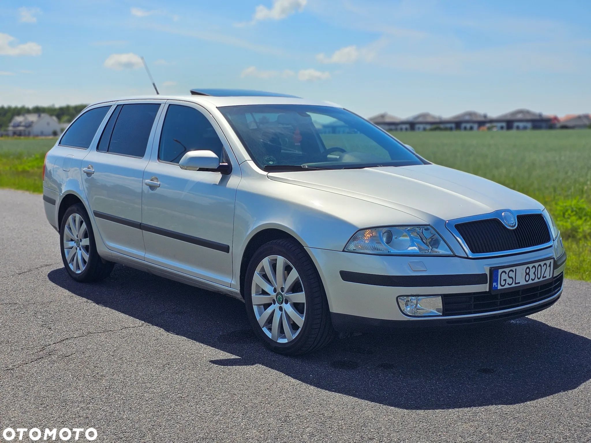 Skoda Octavia 2.0 TDI Ambiente DSG - 1