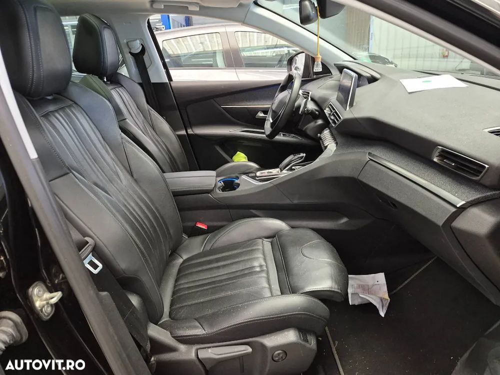 Peugeot 3008 BlueHDi 130 Stop & Start EAT8 Allure - 6
