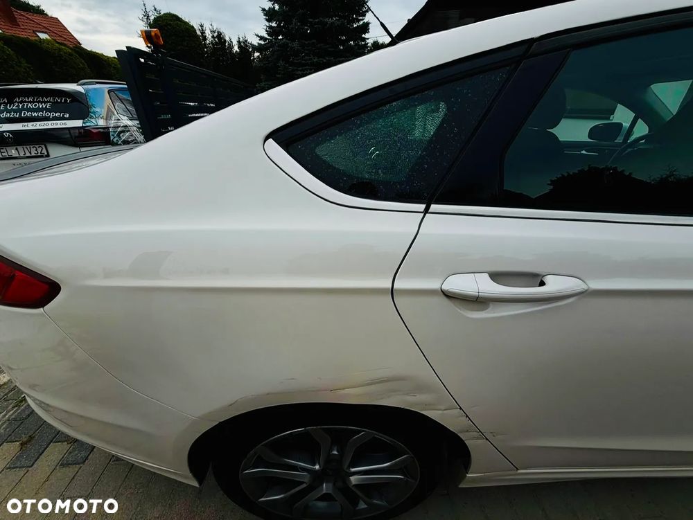 Ford Fusion 2015 photo 5