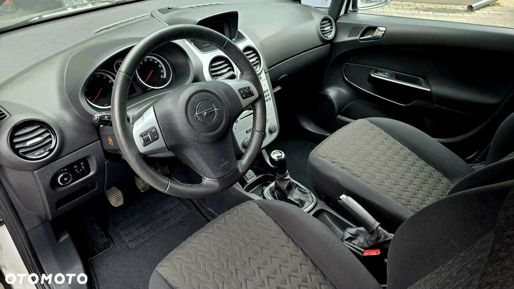 Opel Corsa 1.4 16V Active - 14