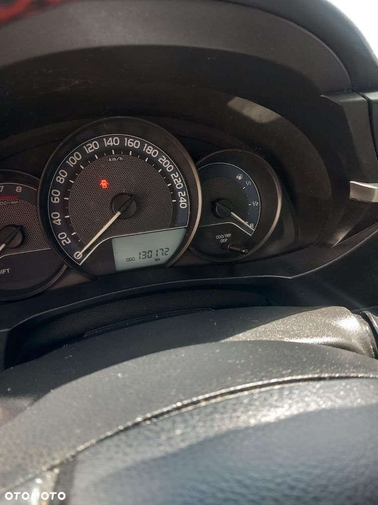 Toyota Corolla 1.6 Active - 11