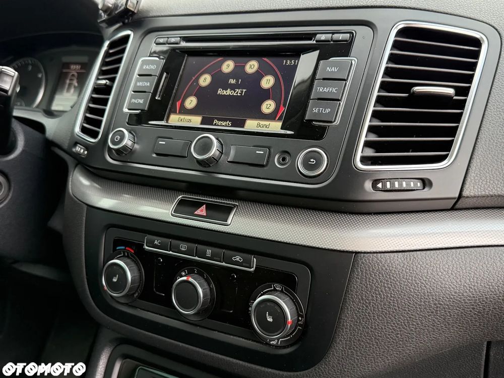 Volkswagen Sharan 2.0 TDI DPF BlueMotion Comfortline - 9