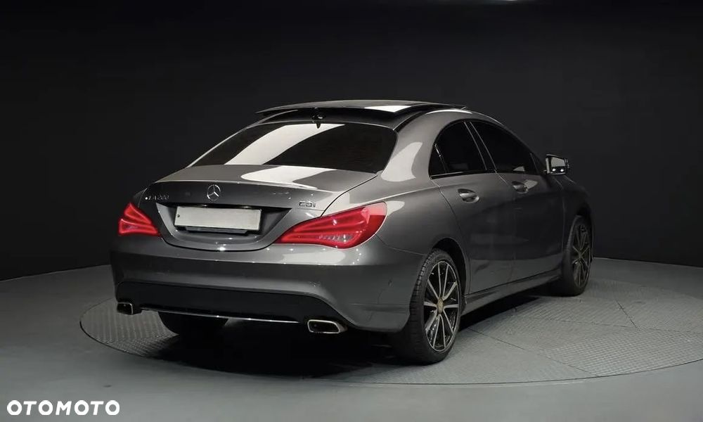Mercedes-Benz CLA 220 (CDI) d 7G-DCT - 4