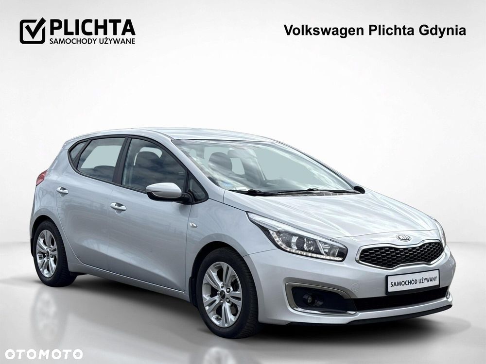 Kia Ceed - 8
