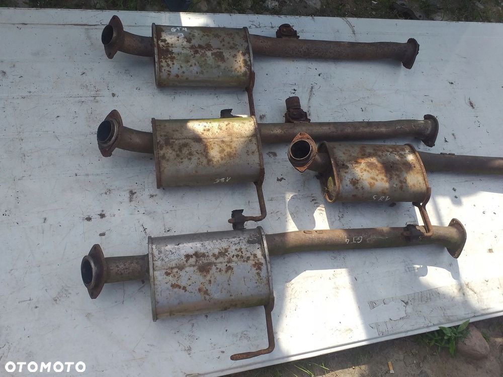 TOYOTA CELICA V GT4 st185 tłumik środkowy - 2