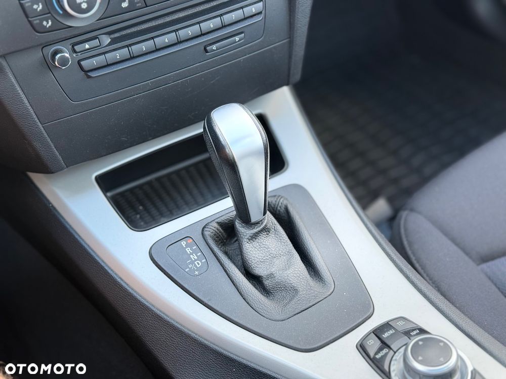 BMW Seria 3 318d DPF - 34