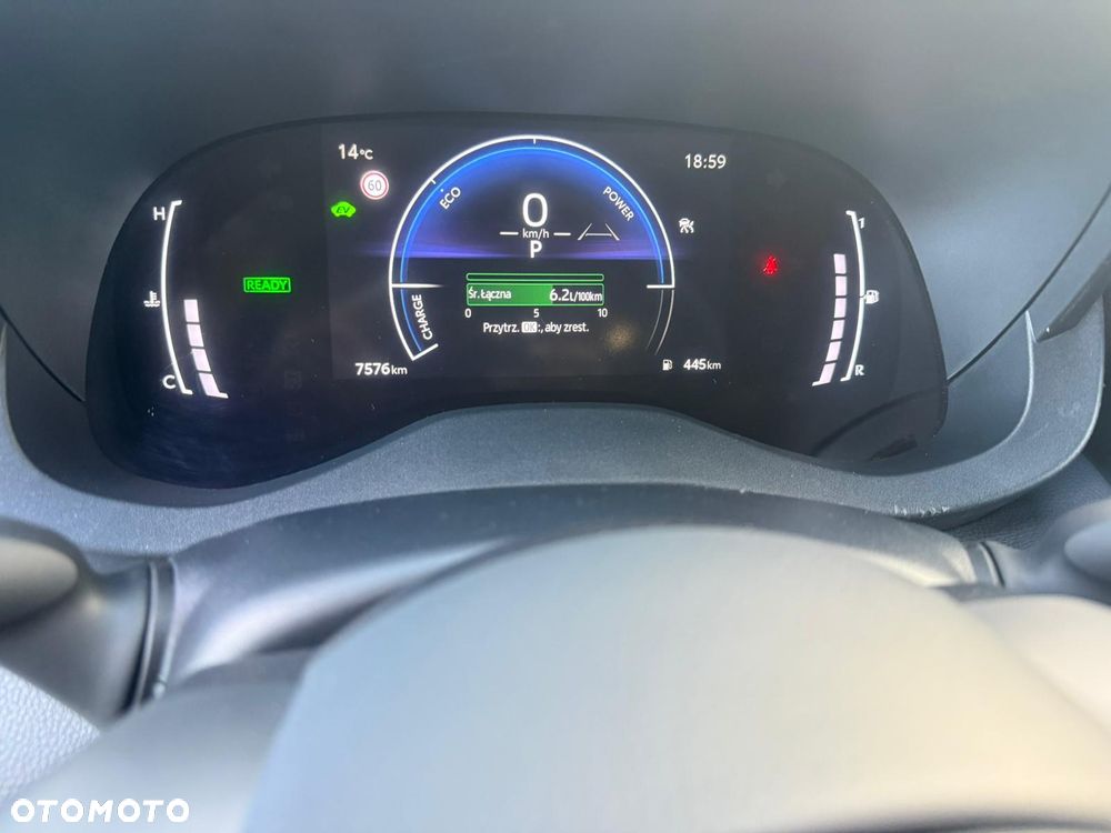 Toyota Yaris Hybrid 1.5 Premiere Edition - 16