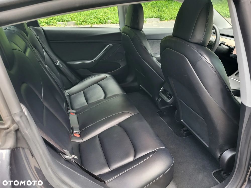 Tesla Model 3 - 19