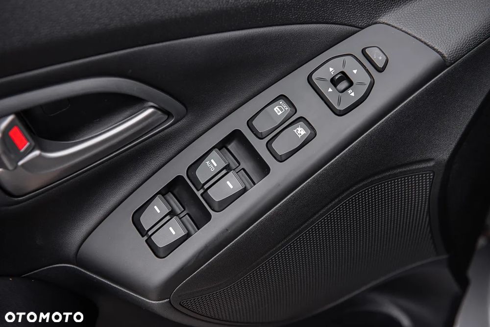 Hyundai ix35 2.0 CRDi Premium 4WD - 17