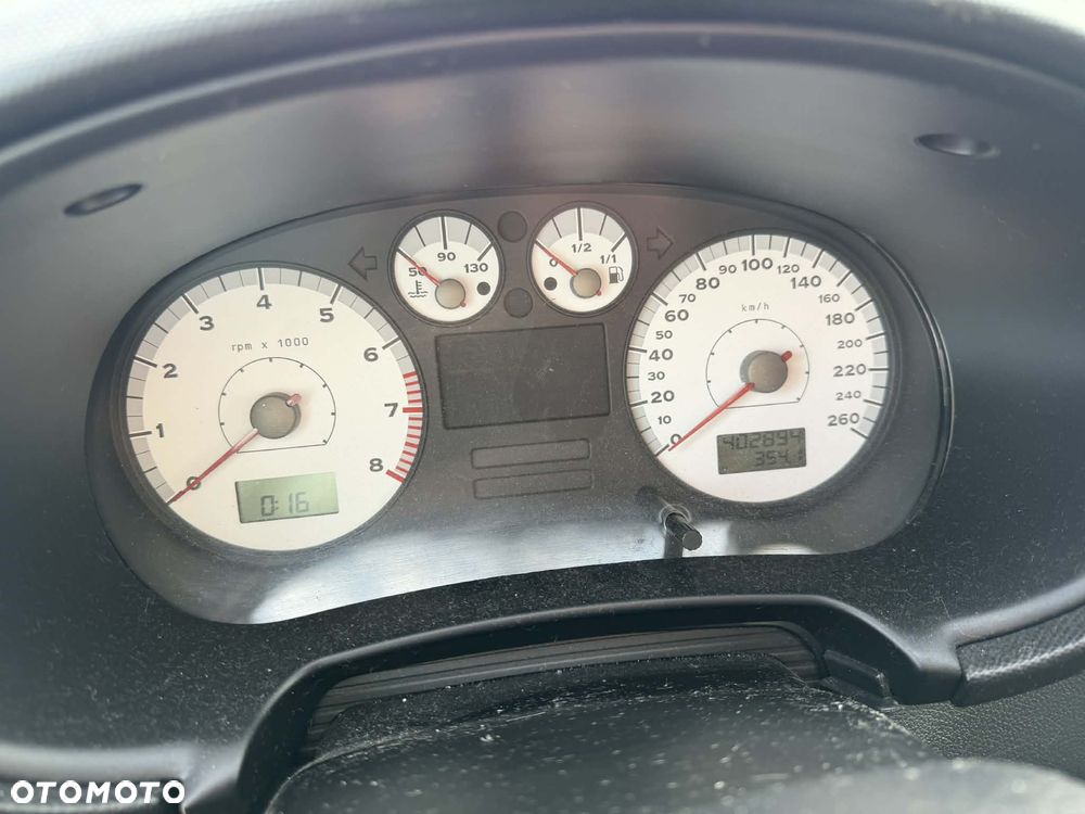 Seat Leon 1.8T Cupra R - 12