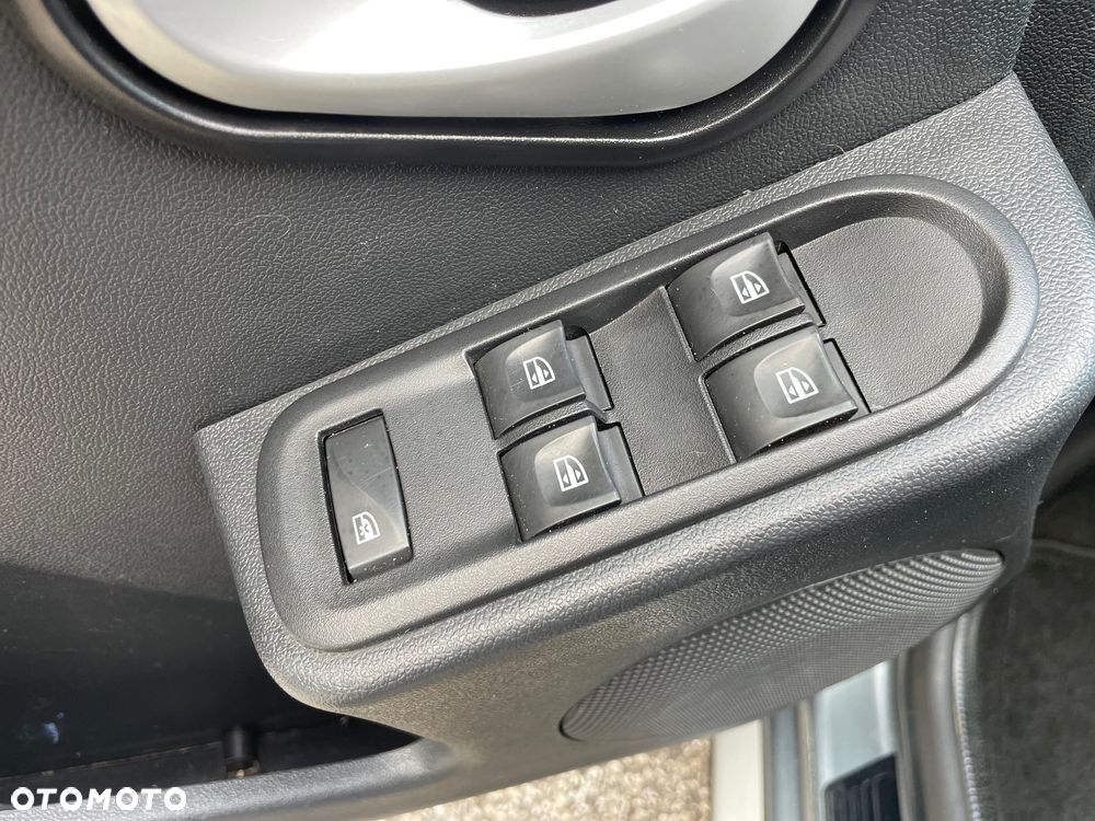 Dacia Duster 1.5 dCi Prestige - 10