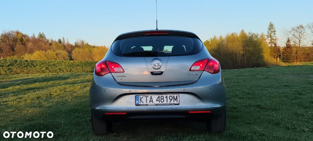 Opel Astra 1.4 Turbo ecoFLEX Start/Stop Innovation - 37
