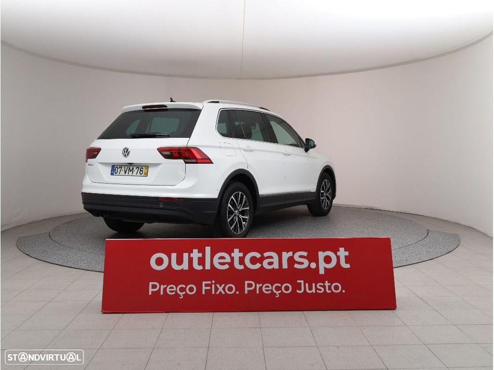 VW Tiguan 1.6 TDI Confortline - 8