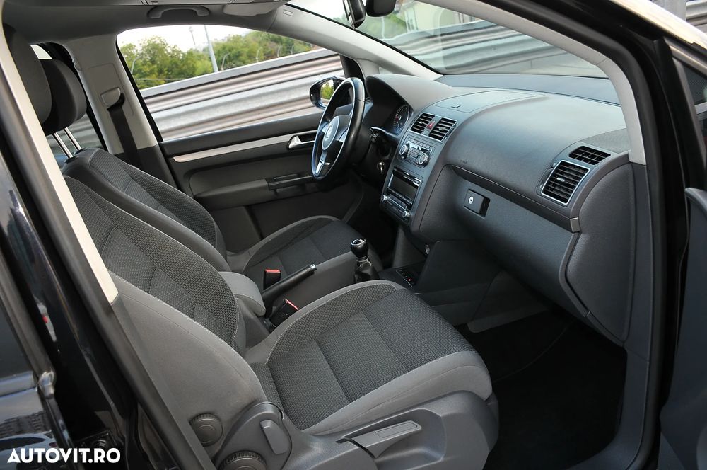 Volkswagen Touran 1.6 TDI DPF Highline - 14