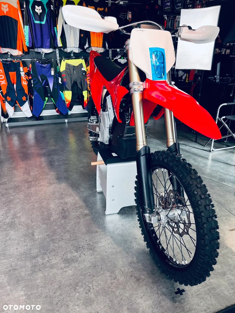 Stark Future EX - 13