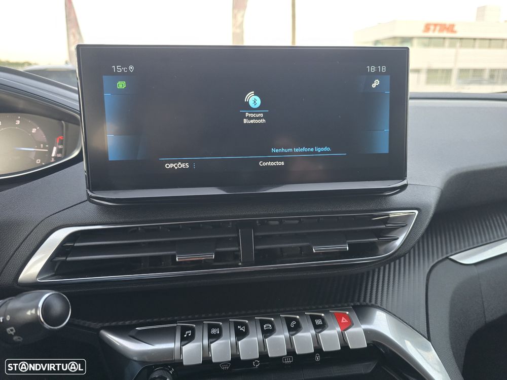 Peugeot 3008 BlueHDi 130 Stop & Start EAT8 Allure - 32