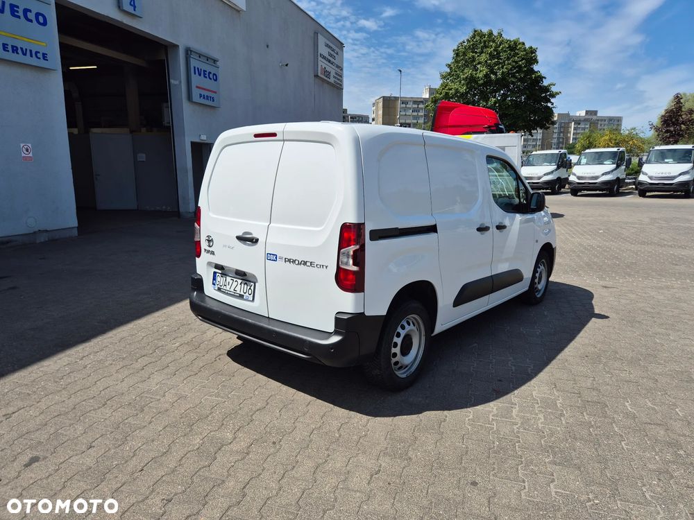 Toyota PROACE CITY L1H1 - 10