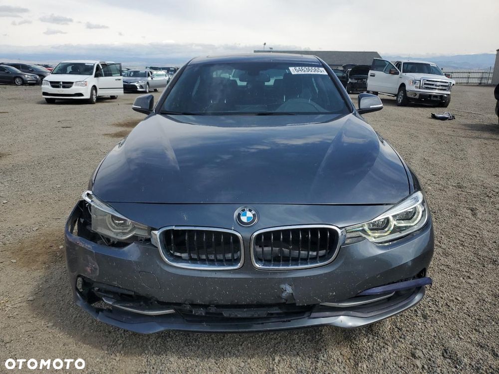 BMW Seria 3 330i xDrive Edition Luxury Line Purity - 5