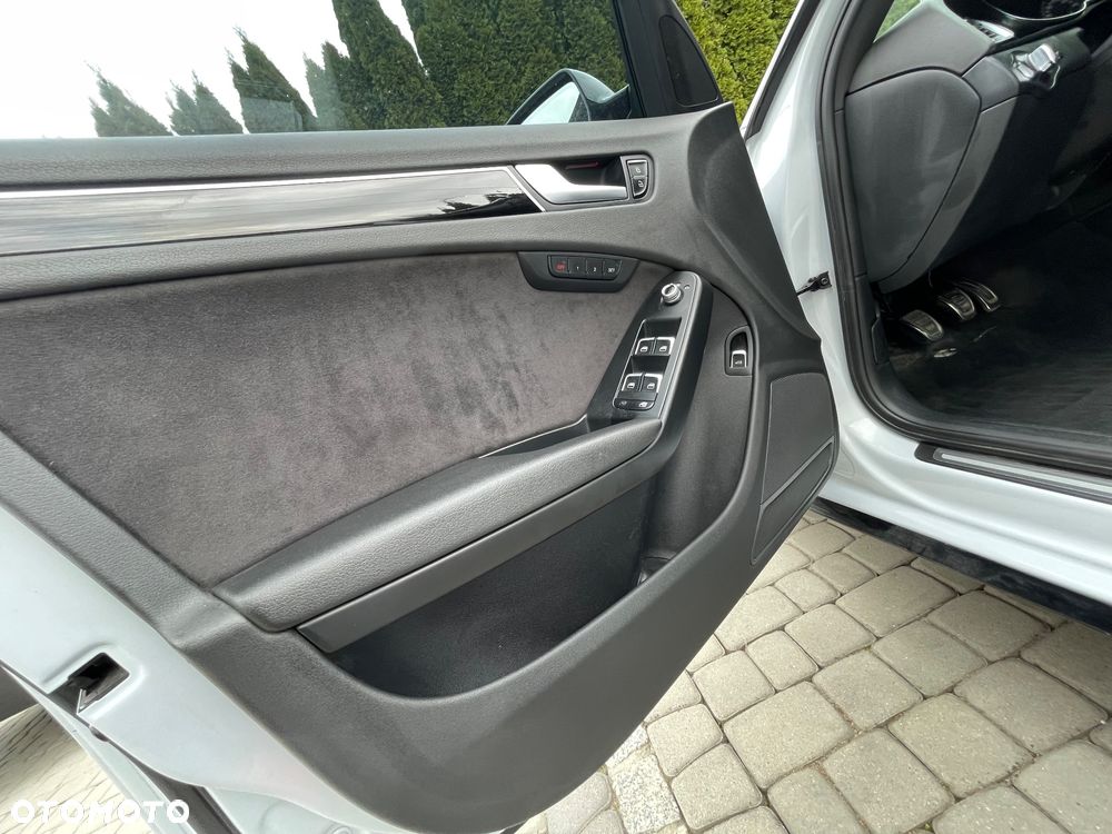 Audi A4 Limousine 2.0 TFSI Quattro - 12