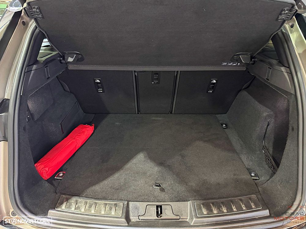 Land Rover Range Rover Evoque P300e R-Dynamic S - 10