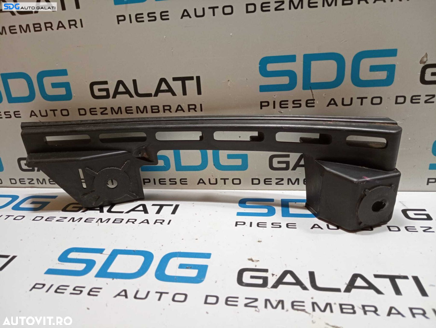 Suport Ghidaj Far Bara Spoiler Fata Dreapta Volkswagen Caddy 2004 - 2011 Cod 1T0807890B [M7256] - 4
