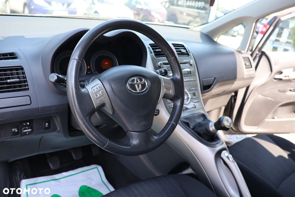 Toyota Auris 1.6 VVT-i Premium - 7