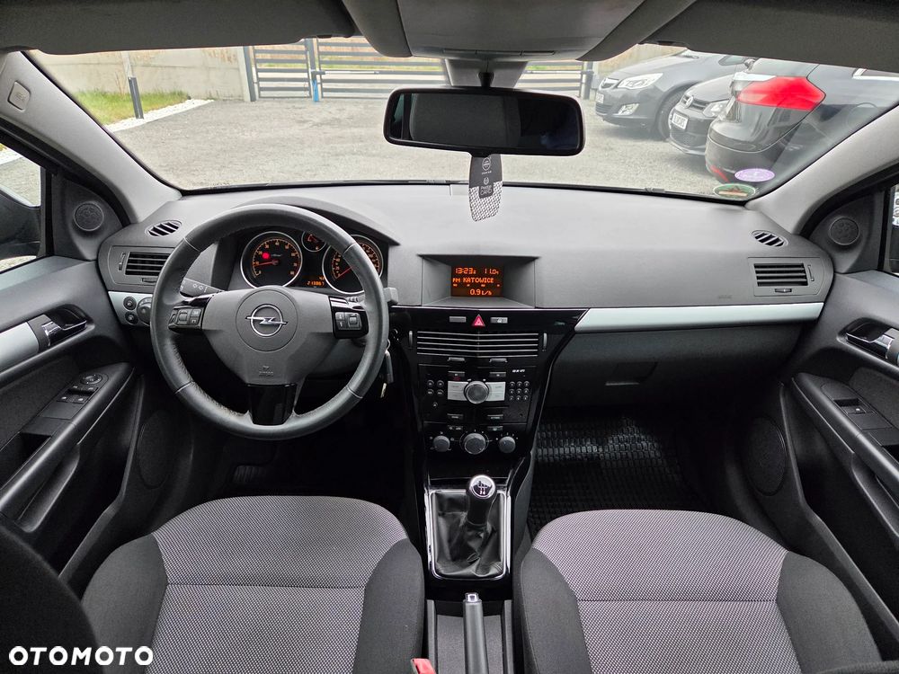 Opel Astra 1.6 Edition 111 Jahre - 5