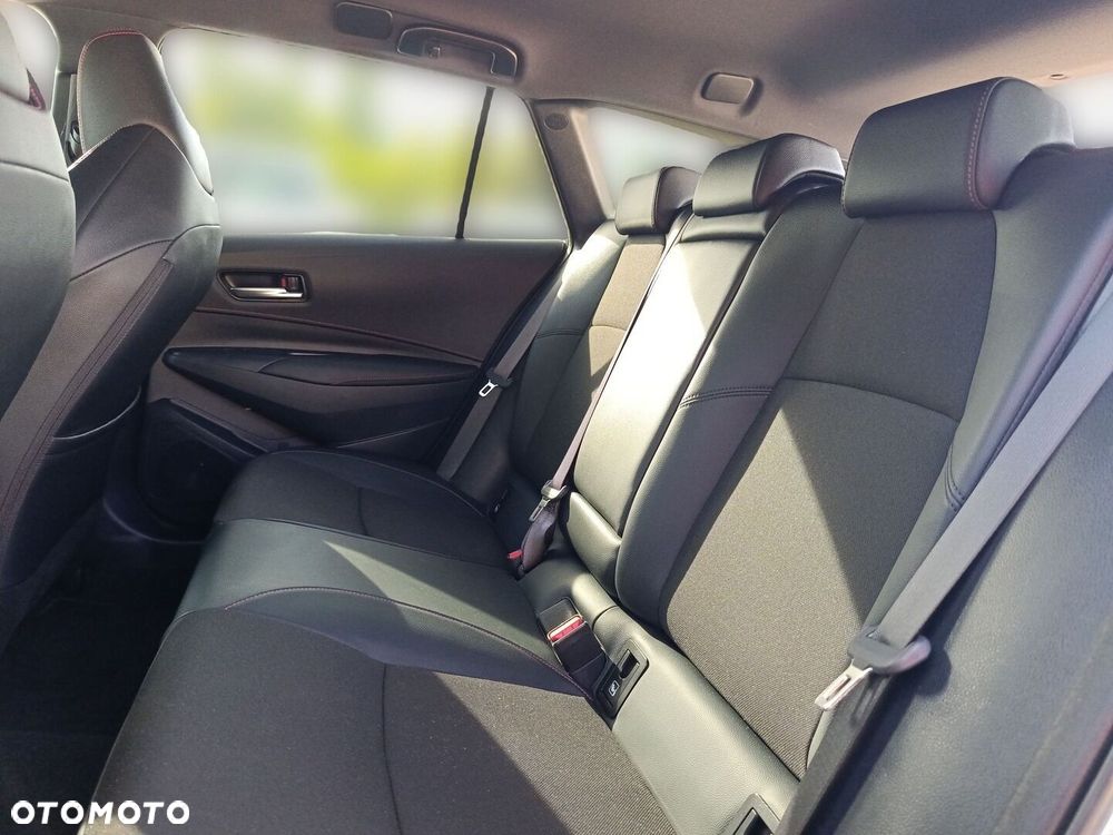 Toyota Corolla 2.0 Hybrid GR Sport Dynamic - 17