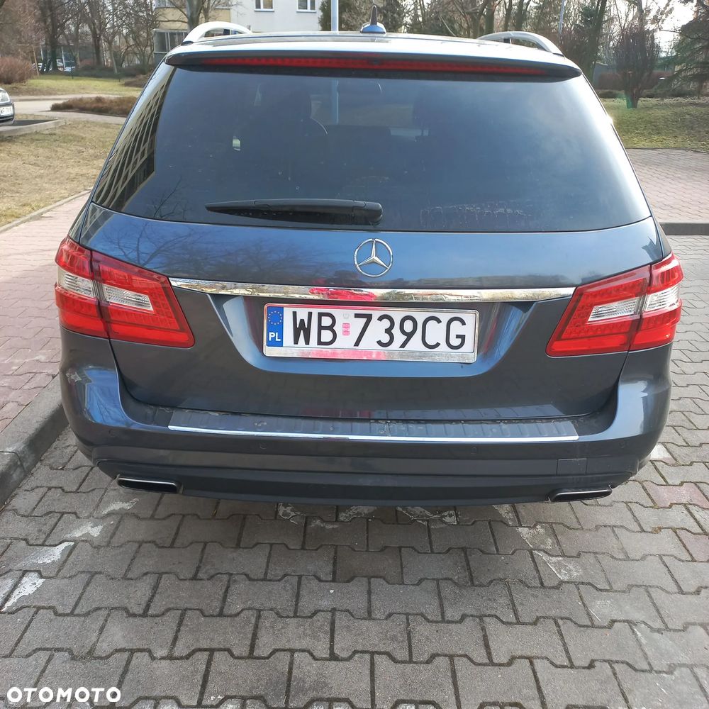 Mercedes-Benz Klasa E 220 CDI DPF BlueEFFICIENCY Automatik - 7