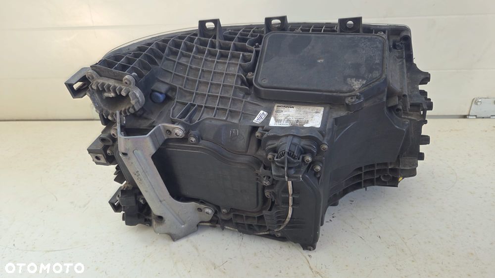 Lampa przednia reflektor full led Scania 2655848 - 4