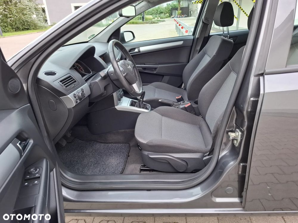 Opel Astra 1.6 Enjoy - 20