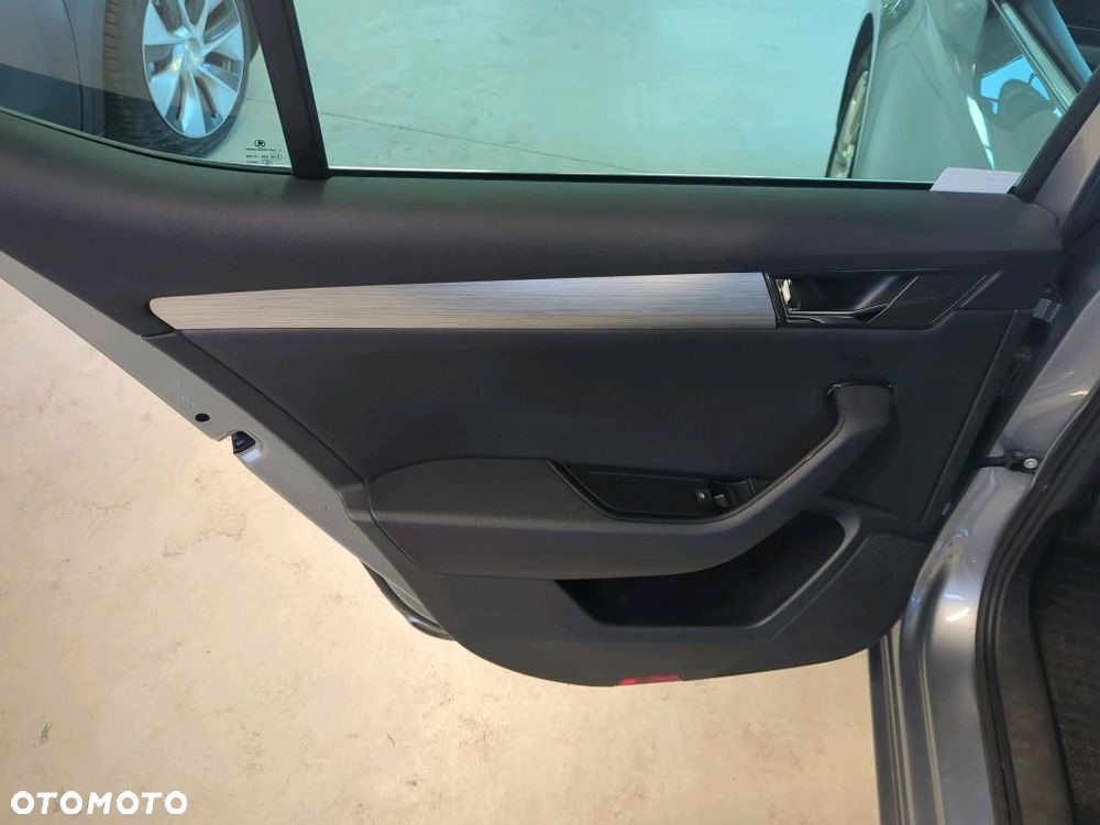 Skoda Superb 1.5 TSI Ambition - 24
