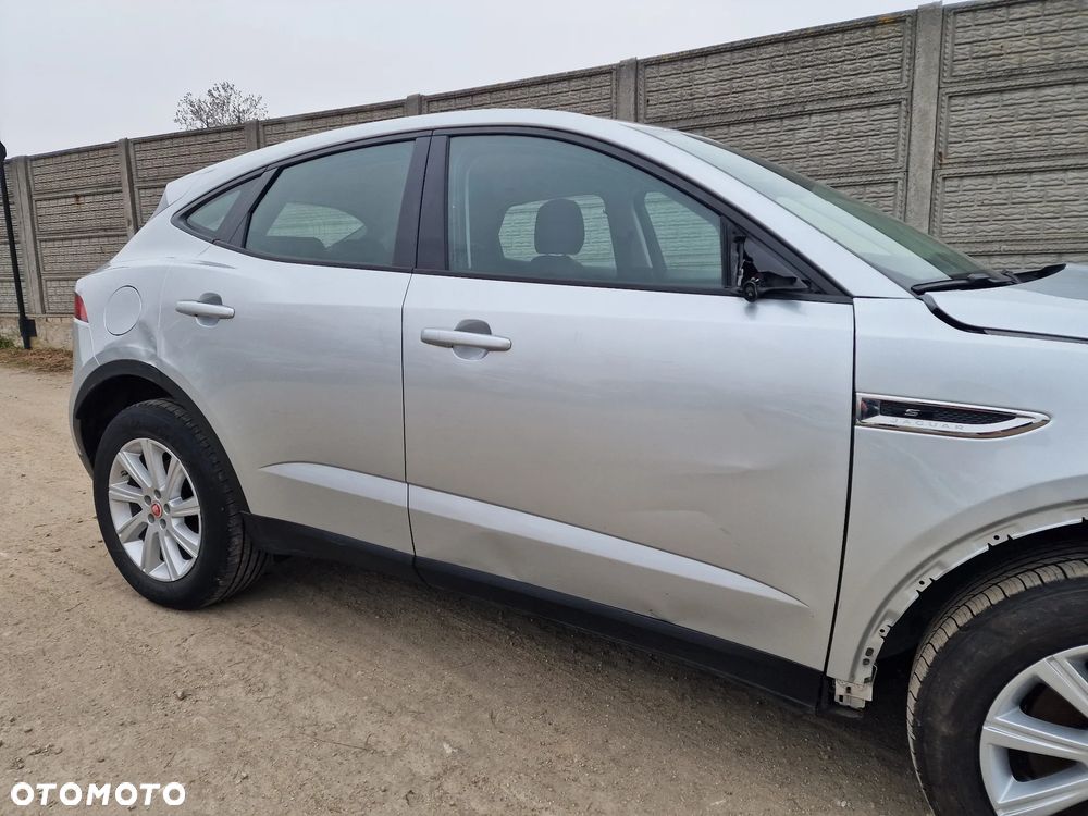 Jaguar E-Pace P200 AWD R-Dynamic S - 25