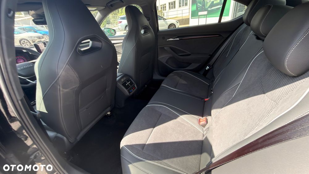 Skoda Superb 2.0 TSI Sportline DSG - 12